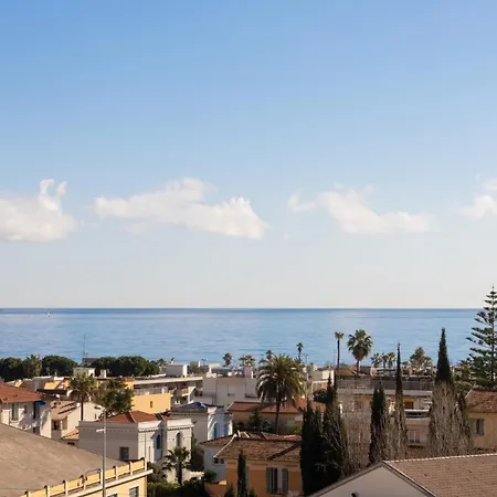 Vue Sublime, Terrasse Ensoleillee Et Parking Νίκαια