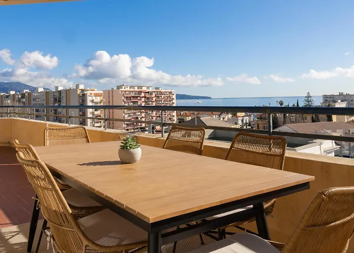 公寓 Vue Sublime, Terrasse Ensoleillee Et Parking
